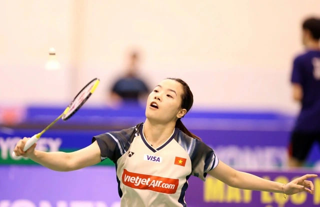 Thùy Linh quật ngã nhà vô địch thế giới tại giải cầu lông Malaysia Masters: Đối thủ đập vợt